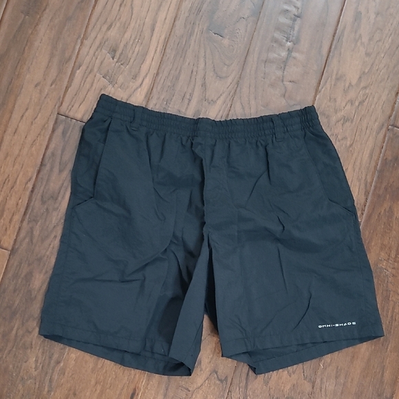 Columbia Black Omni Shade Swim Trunks size XL (18/20) - Picture 1 of 7